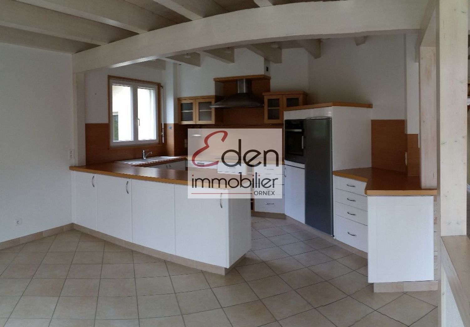 Maison à louer, 150m², Cessy