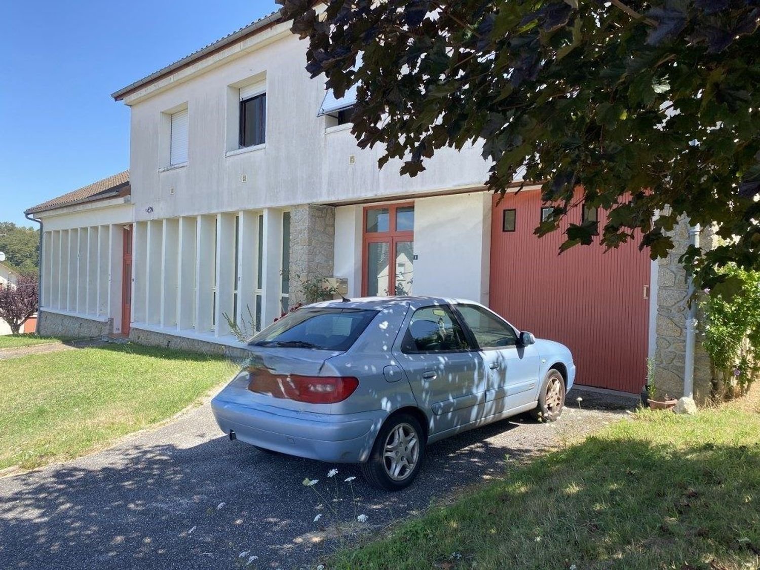 Maison à vendre, 102m², Châteauneuf-la-Forêt