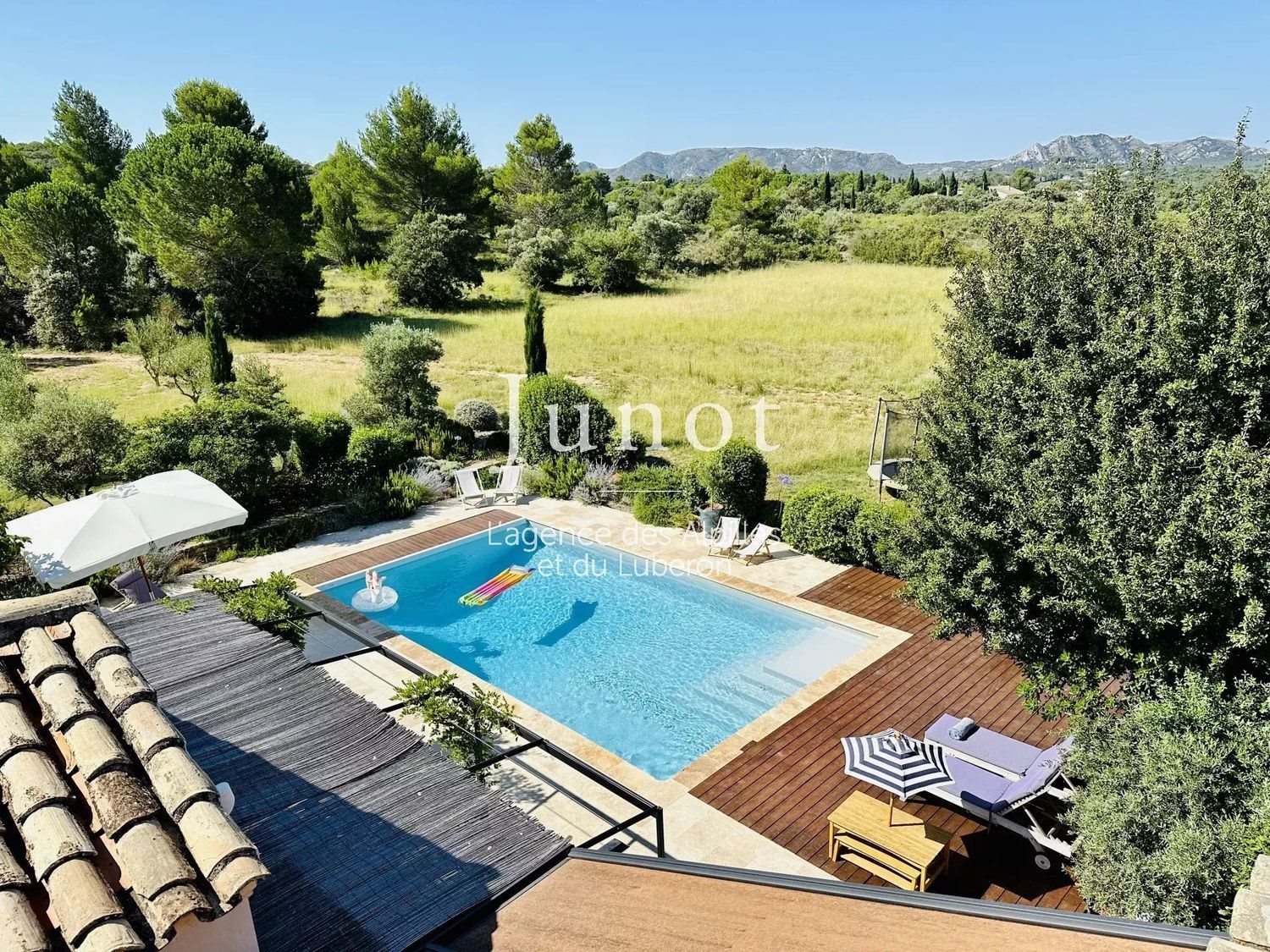Maison à louer, 150m², Eygalières