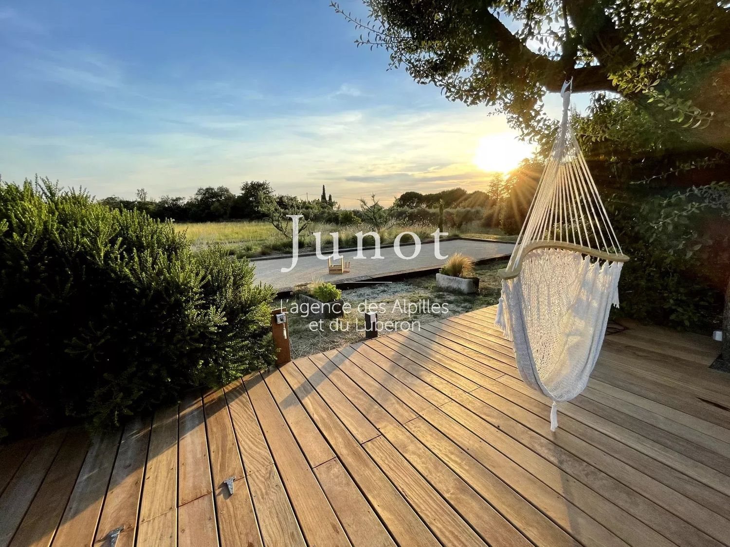 Maison à louer, 150m², Eygalières