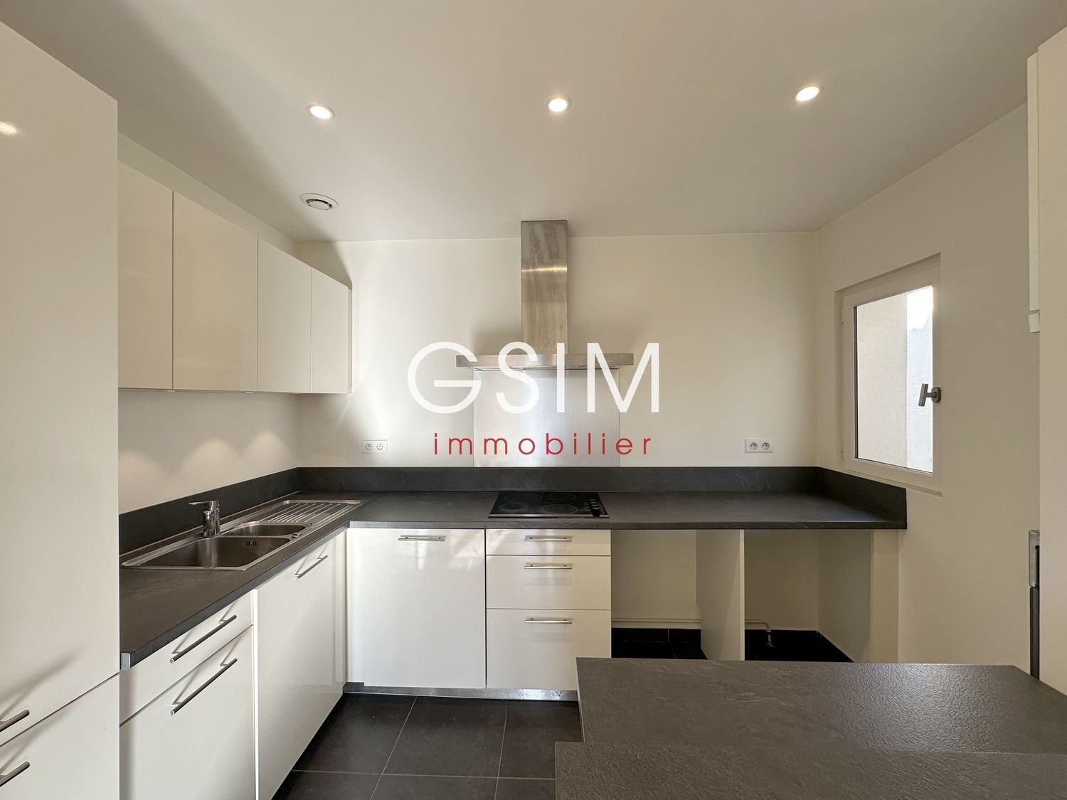 Appartement à louer, 79m², Marnes-la-Coquette