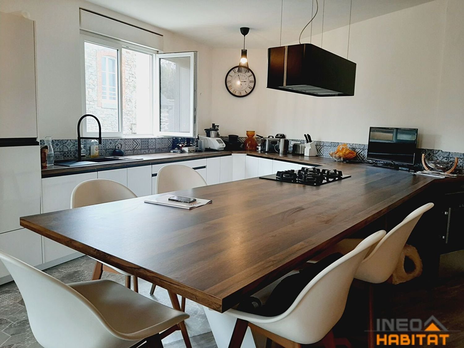 Maison à vendre, 245m², Montreuil-le-Gast