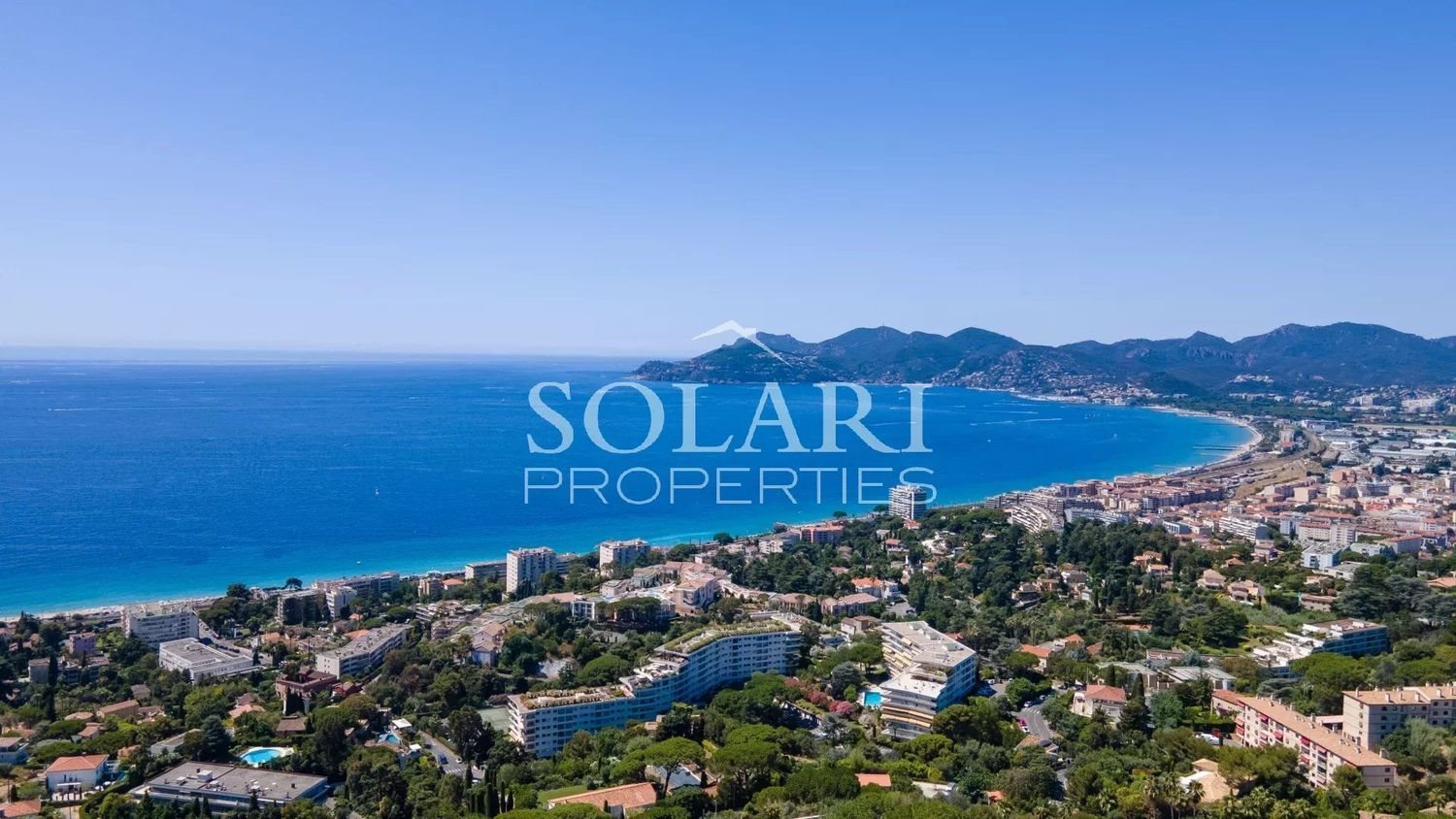 Maison à louer, 350m², Cannes
