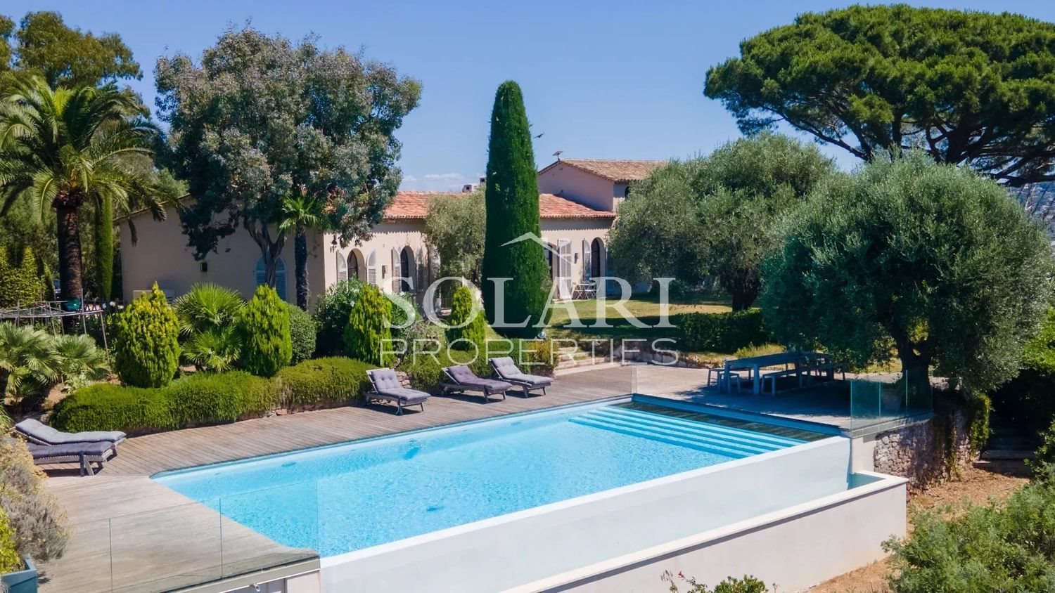 Maison à louer, 350m², Cannes