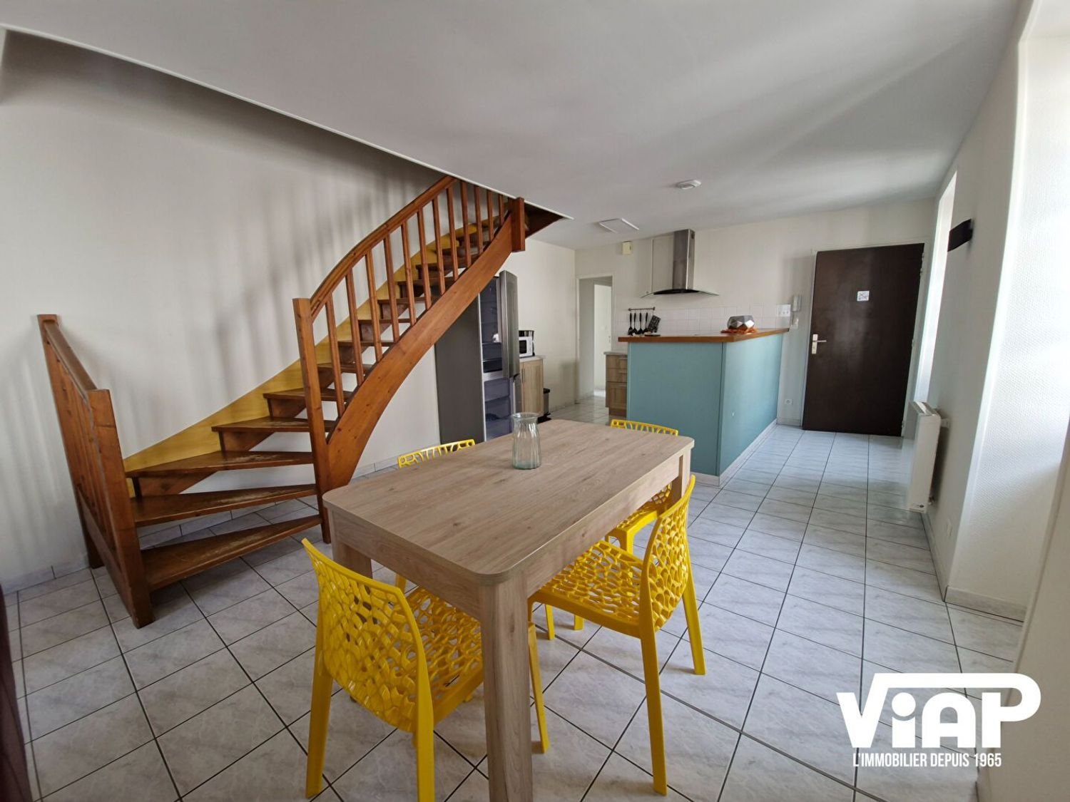 Appartement à louer, 74m², Châlus