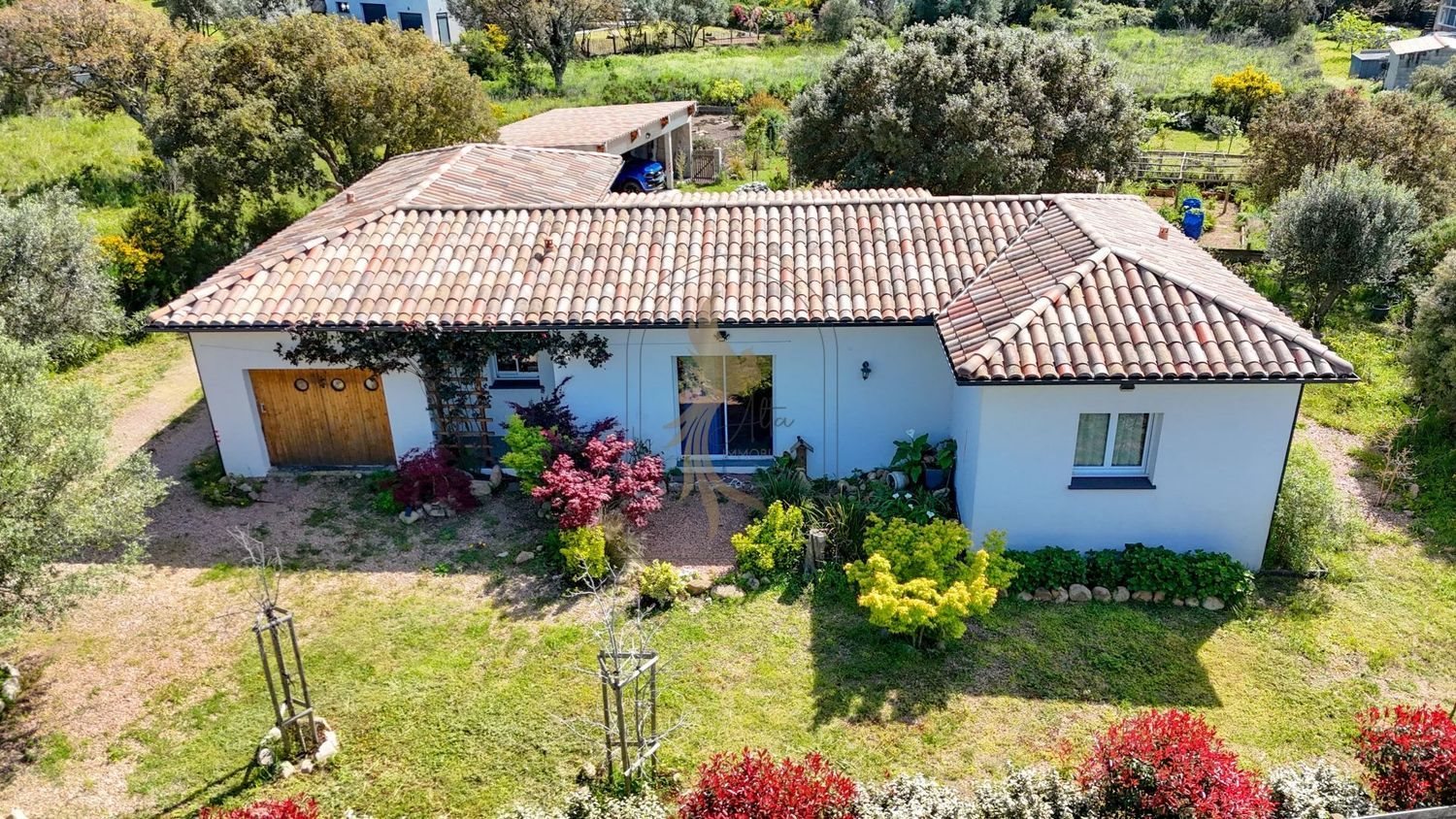 Maison à vendre, 94m², Figari