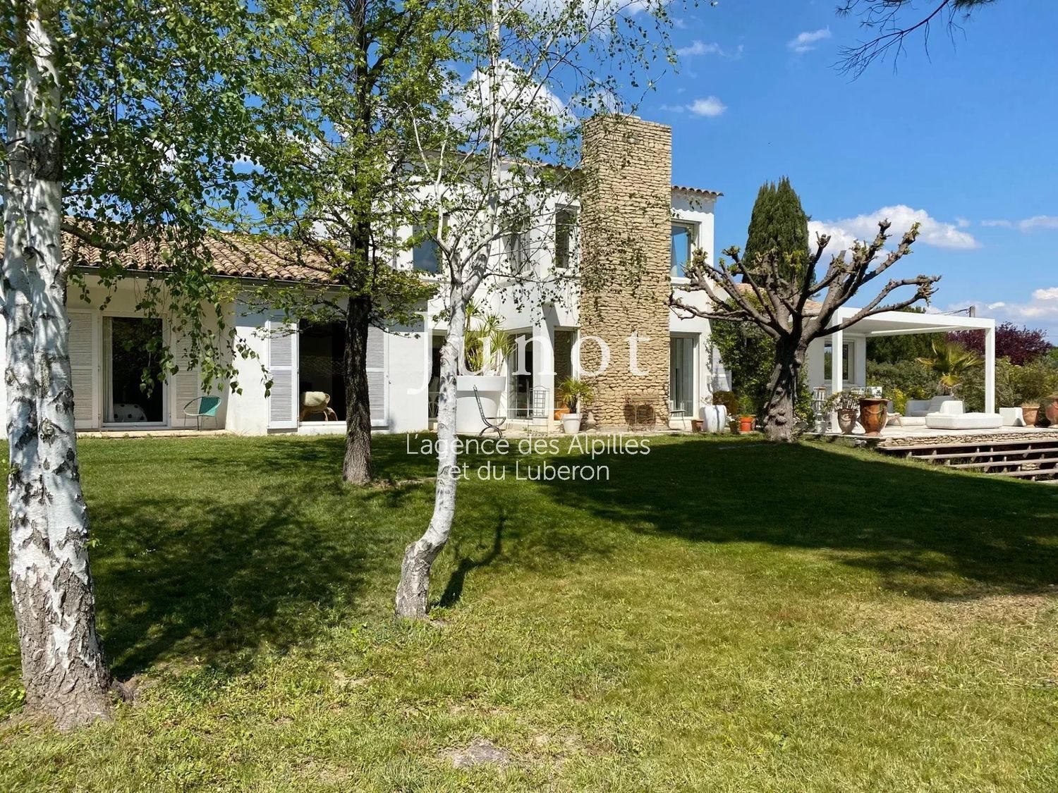 Maison à louer, 180m², Saint-Rémy-de-Provence