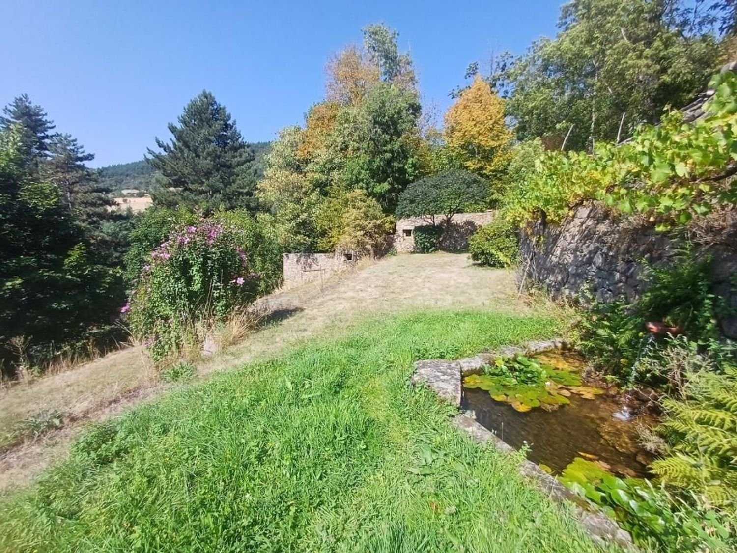 Maison à vendre, 374m², Pélussin