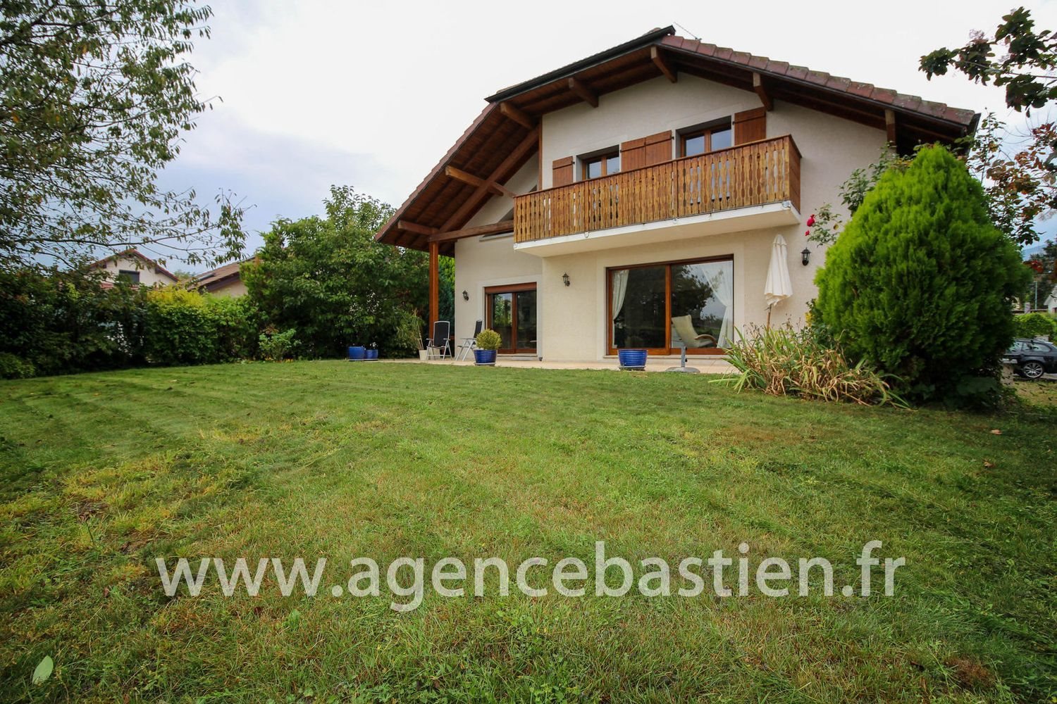 Maison à vendre, 230m², Cessy