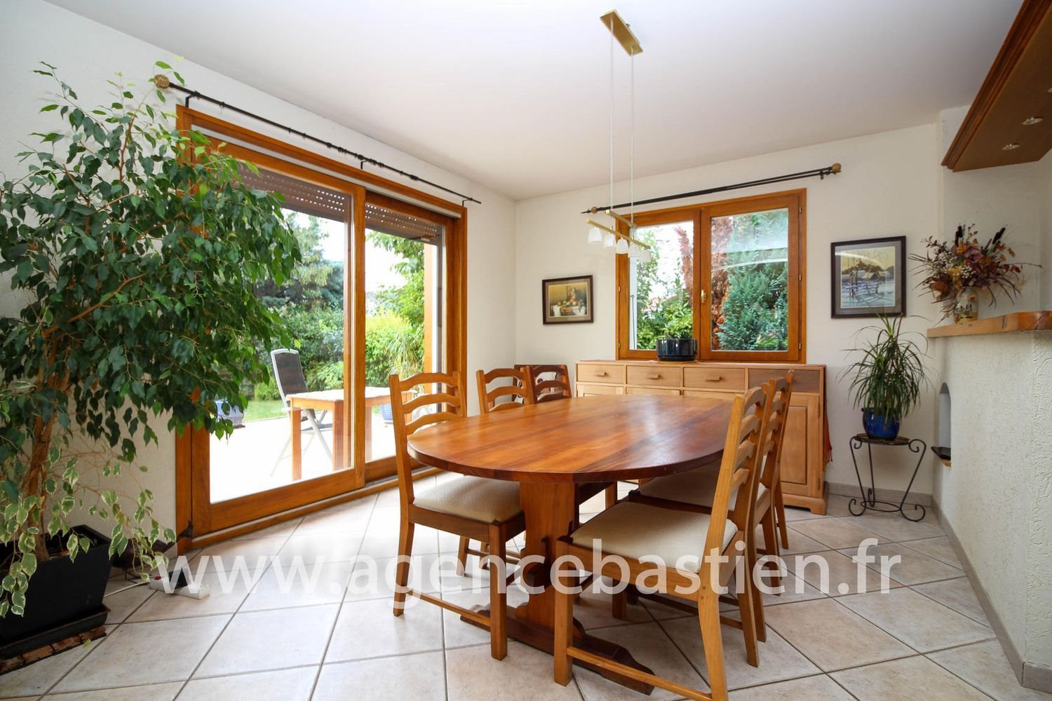 Maison à vendre, 230m², Cessy
