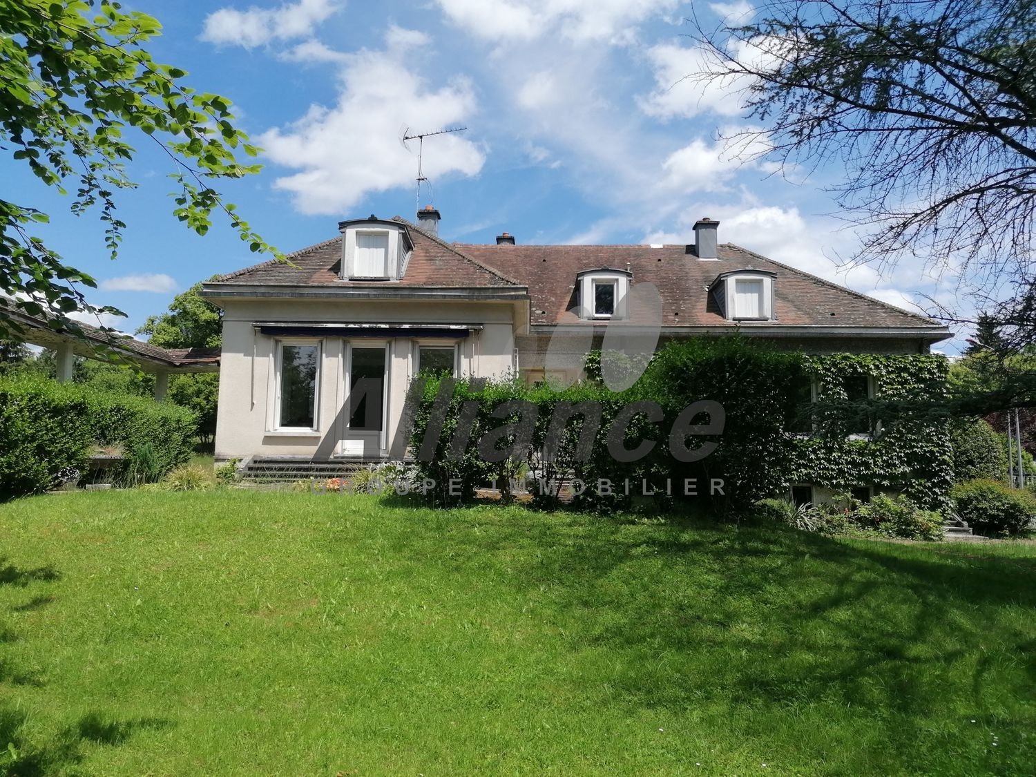 Maison à vendre, 211m², Luxeuil-les-Bains
