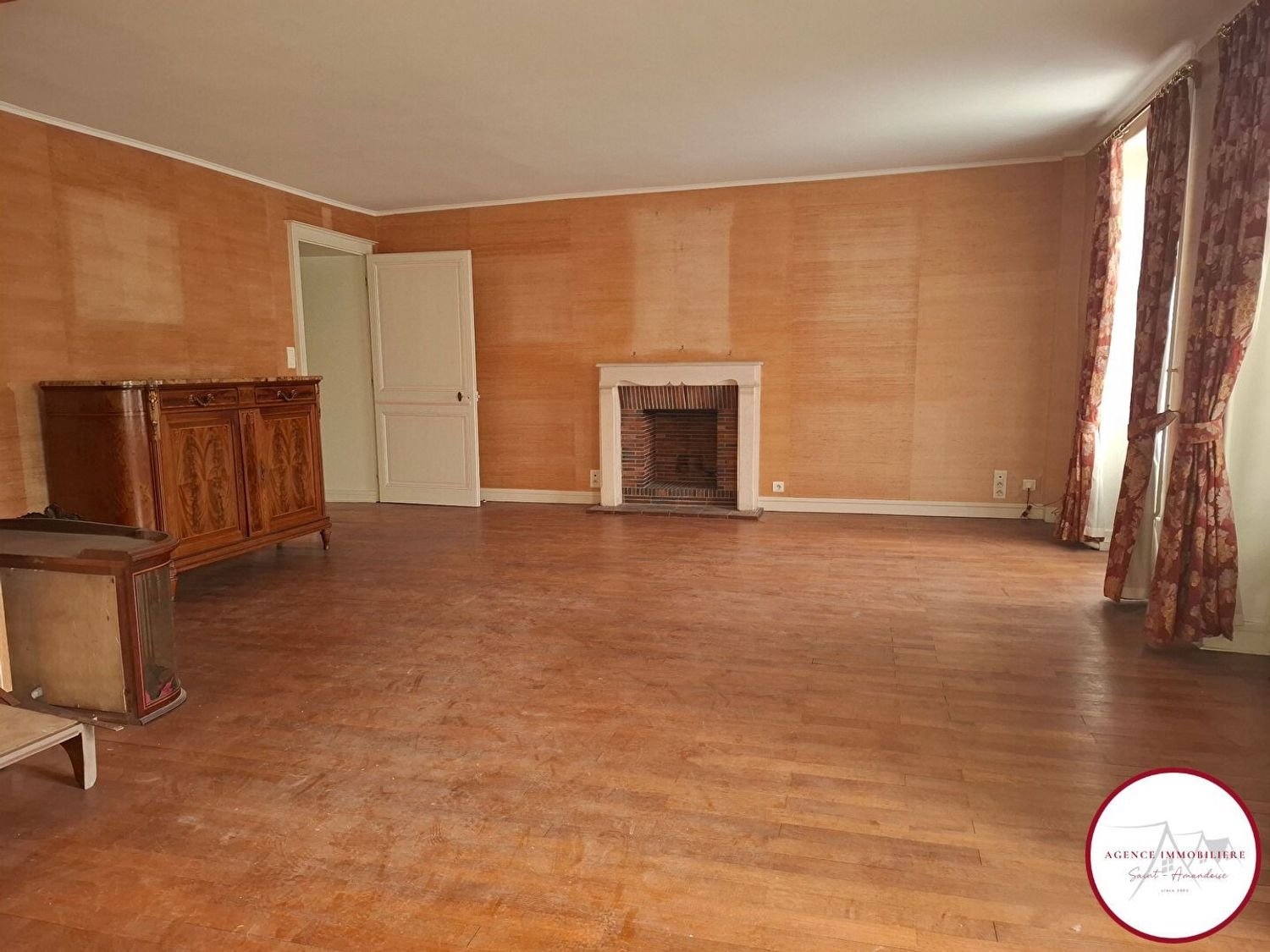 Appartement à vendre, 241m², Saint-Amand-Montrond