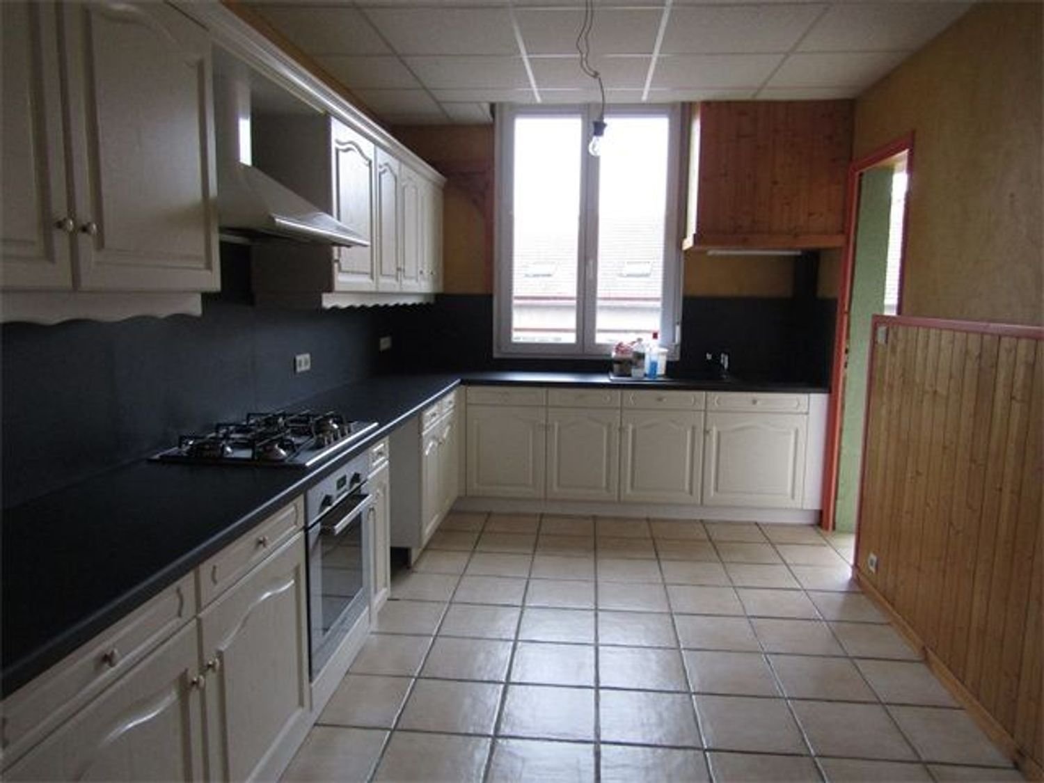 Appartement à louer, 170m², Charmes