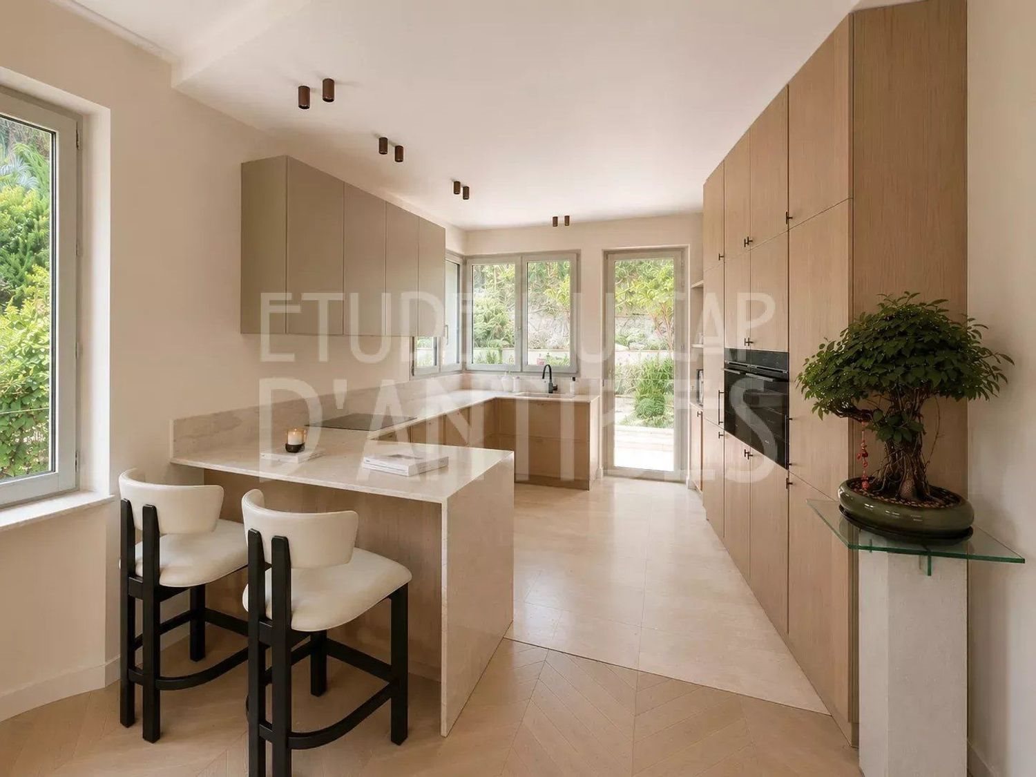Maison à louer, 330m², Cannes