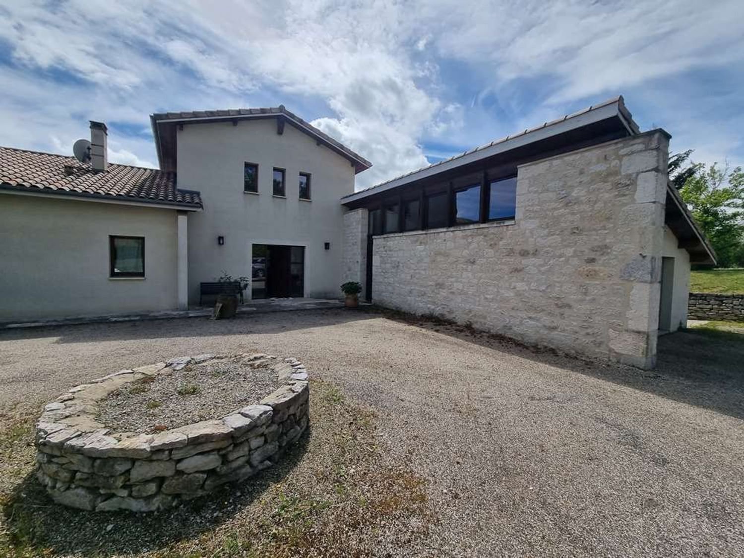 Maison à vendre, 354m², Caussade