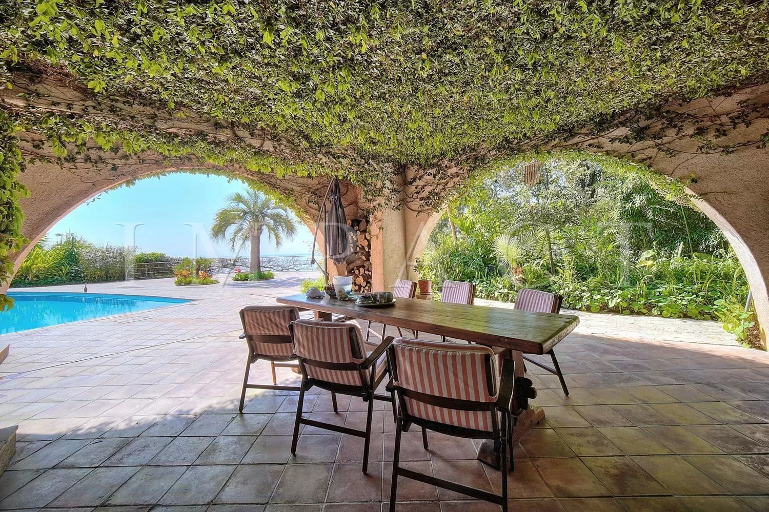 Maison à louer, 300m², Vallauris
