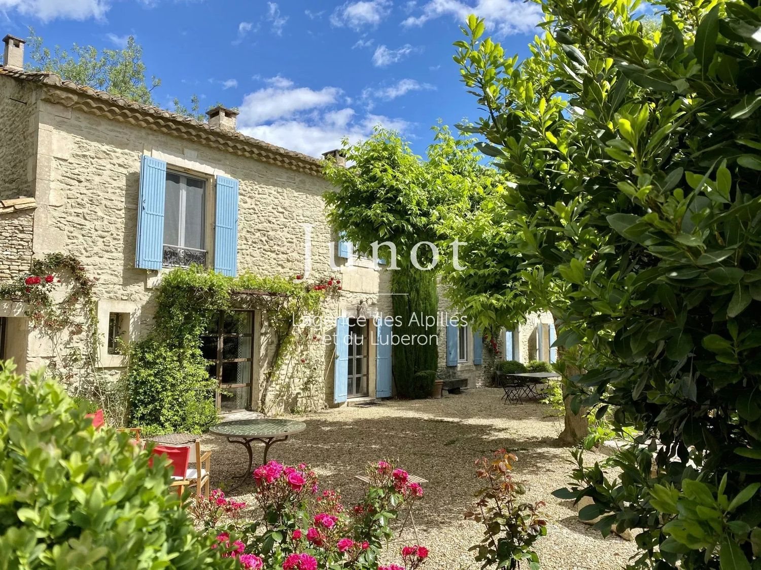 Maison à louer, 400m², Saint-Etienne-du-Grès
