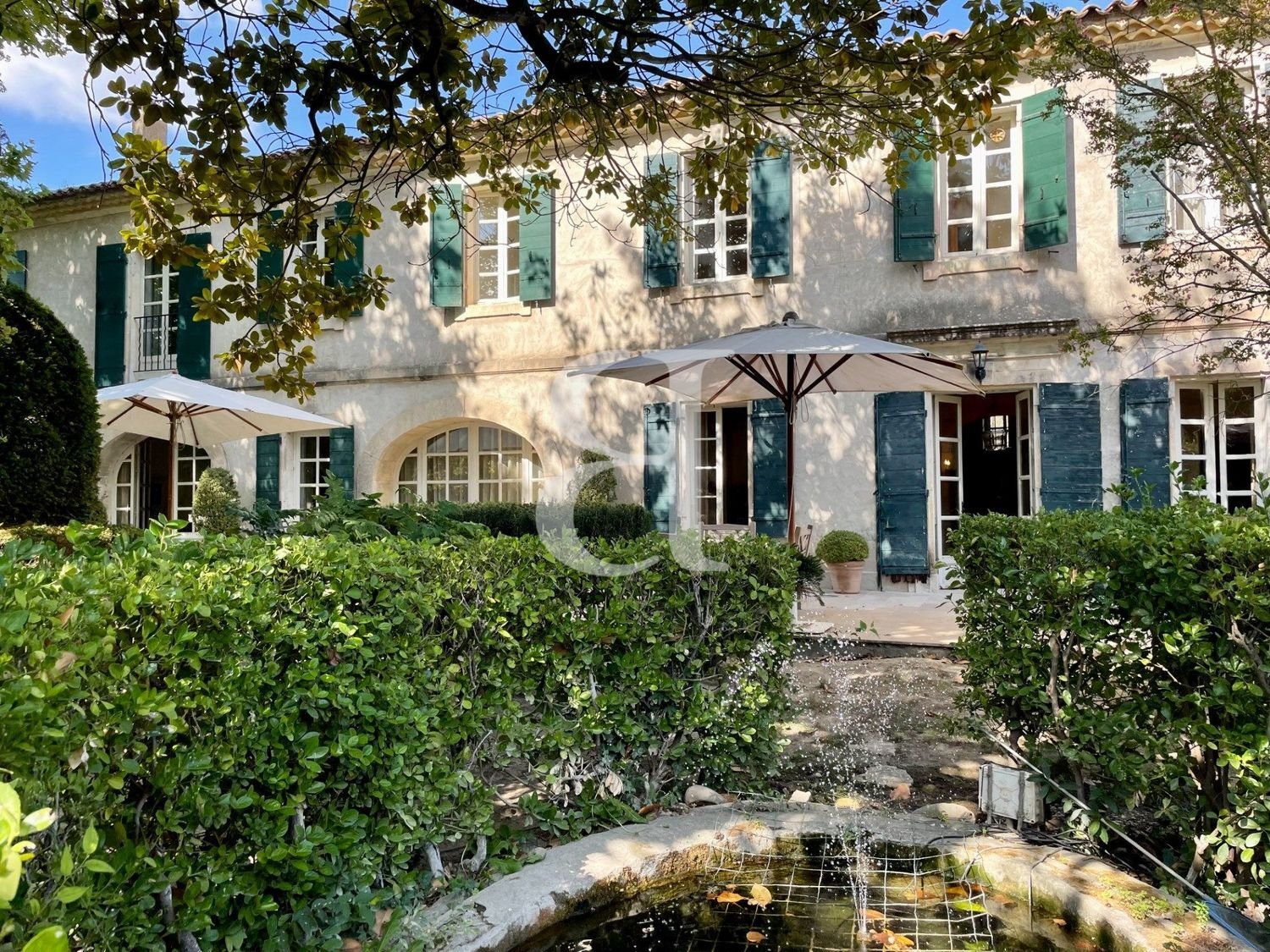 Maison à vendre, 530m², Saint-Etienne-du-Grès
