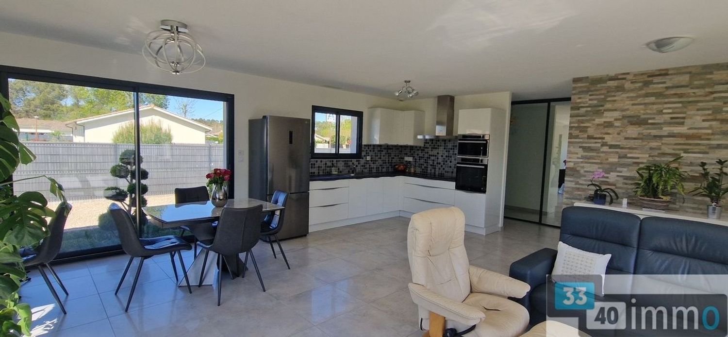 Maison à vendre, 102m², Salles