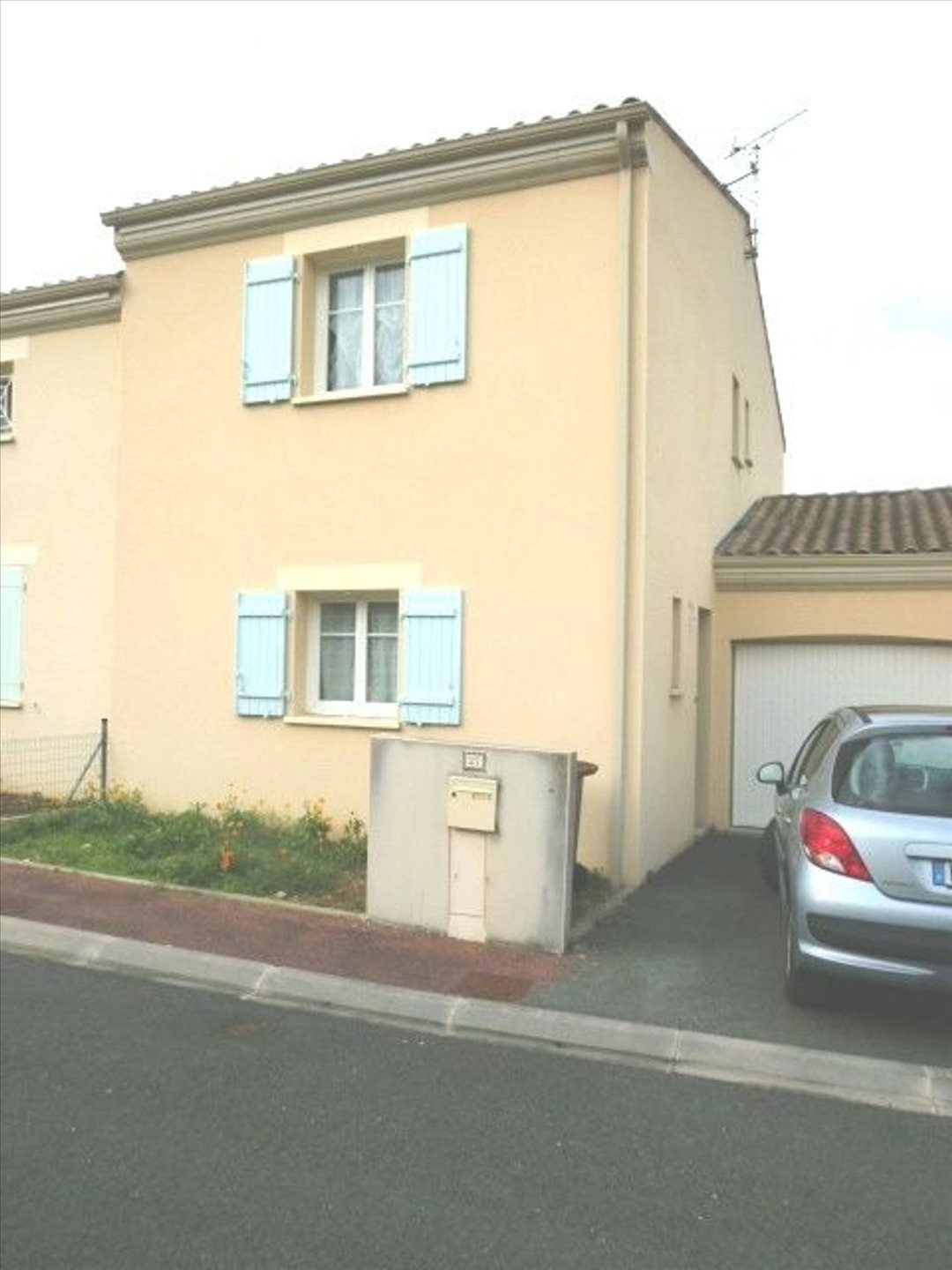 Maison à louer, 103m², Saintes