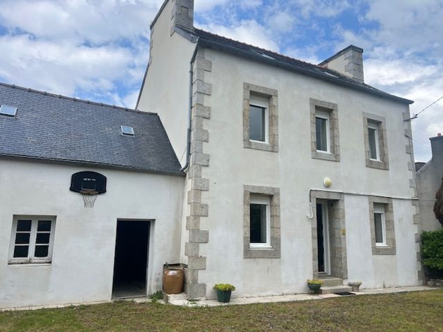 Maison à vendre, 97m², Lampaul-Guimiliau