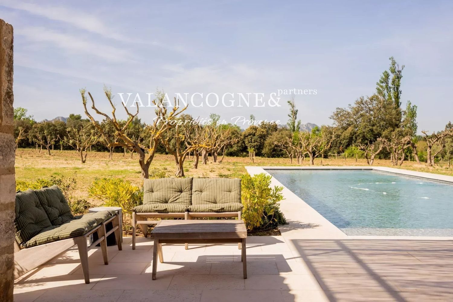 Maison à louer, 150m², Eygalières