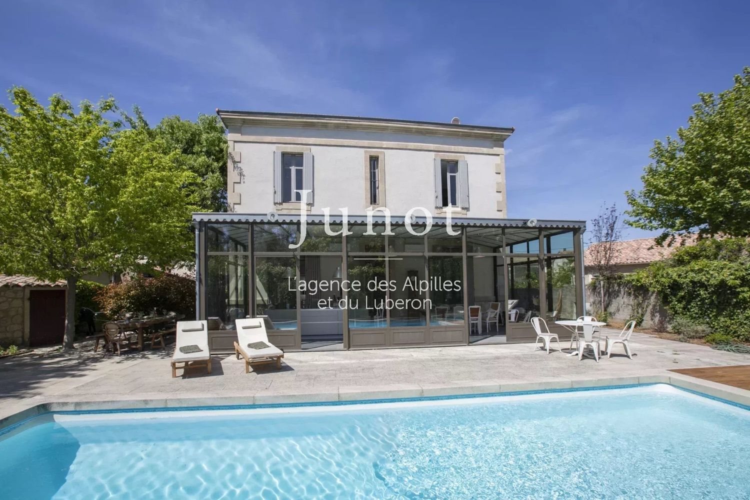Maison à louer, 280m², Saint-Rémy-de-Provence
