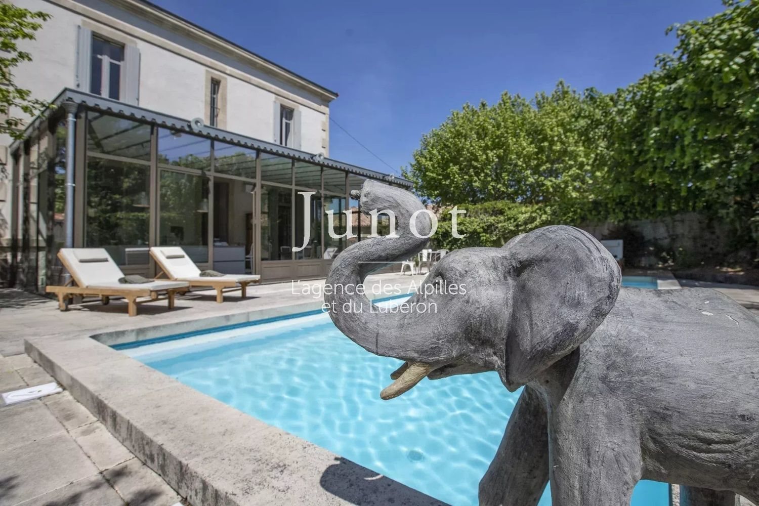 Maison à louer, 280m², Saint-Rémy-de-Provence