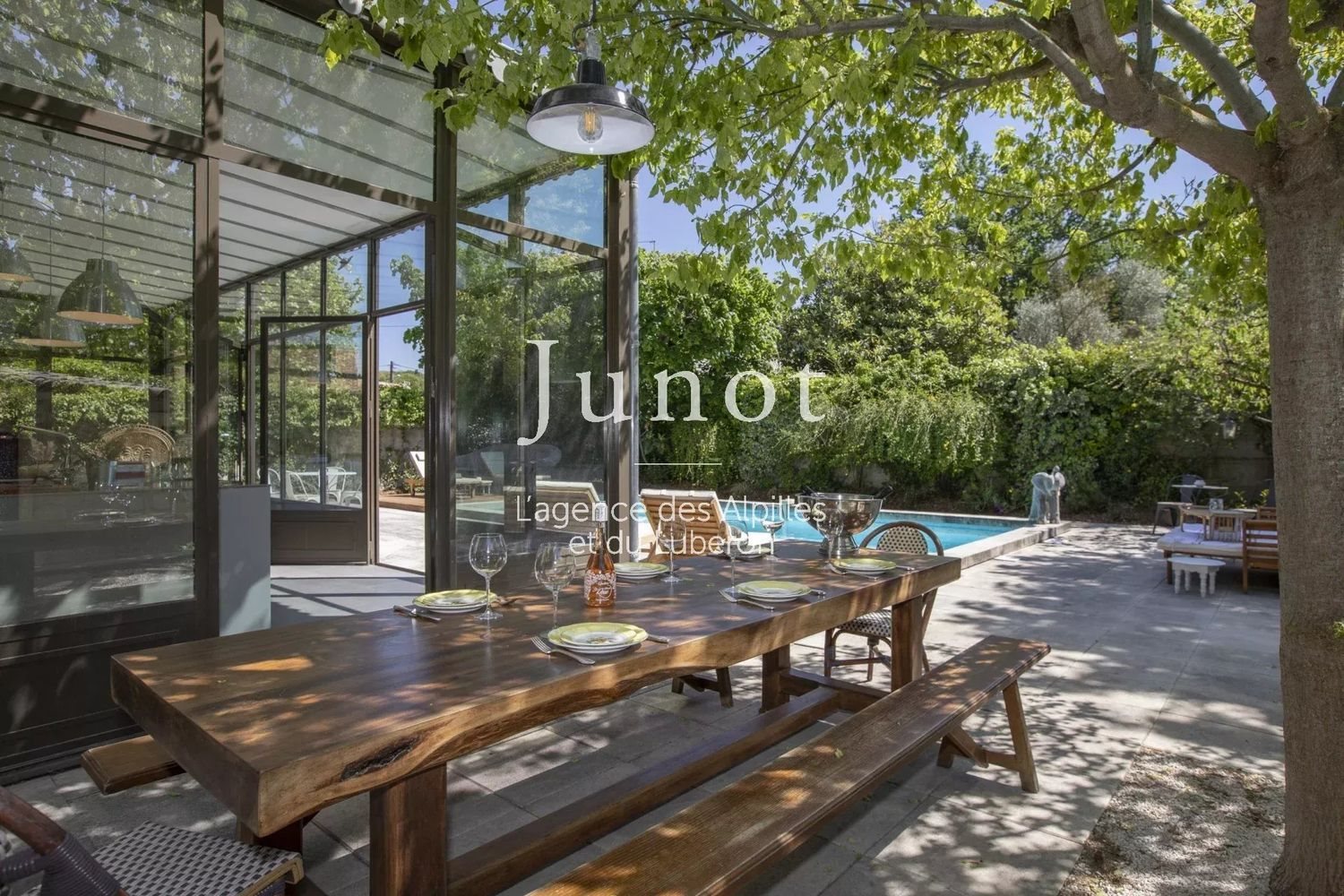 Maison à louer, 280m², Saint-Rémy-de-Provence