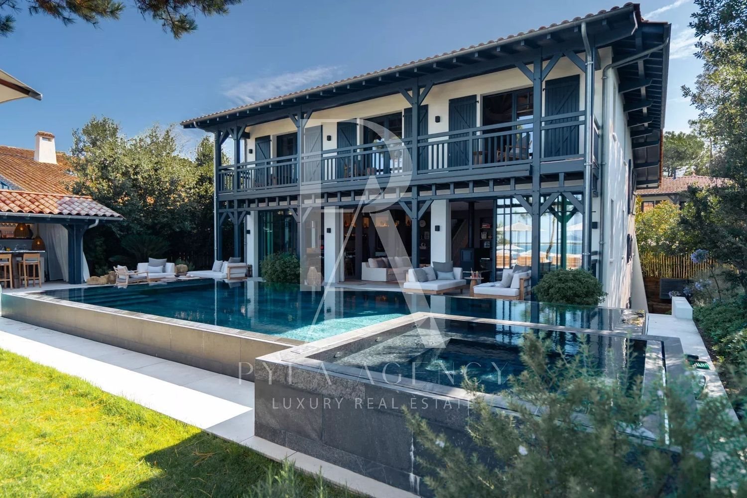 Maison à louer, 410m², La Teste-de-Buch
