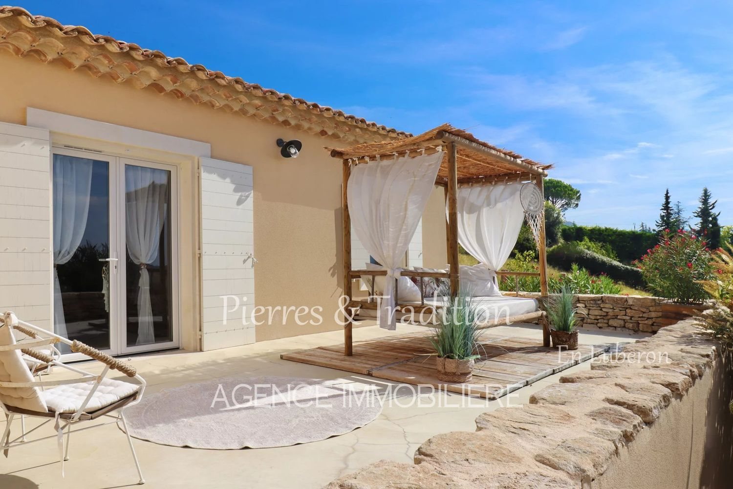 Maison à louer, 180m², Apt