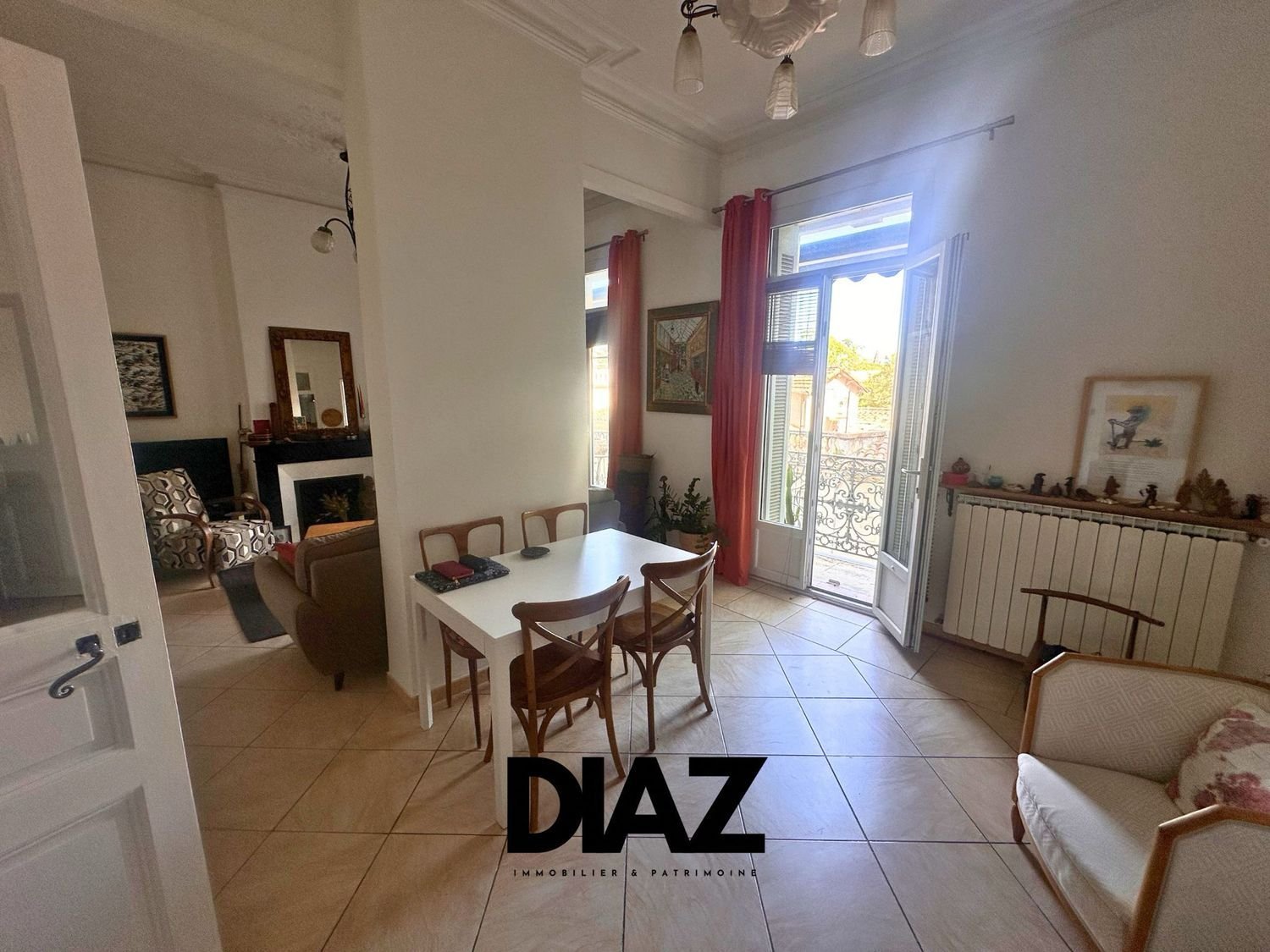 Appartement à louer, 92m², Nîmes