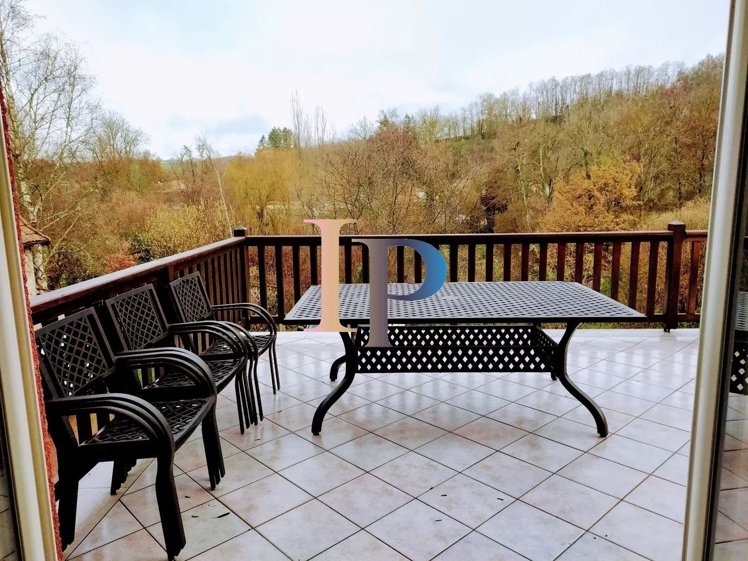 Maison à vendre, 143m², Saint-Nizier-sous-Charlieu