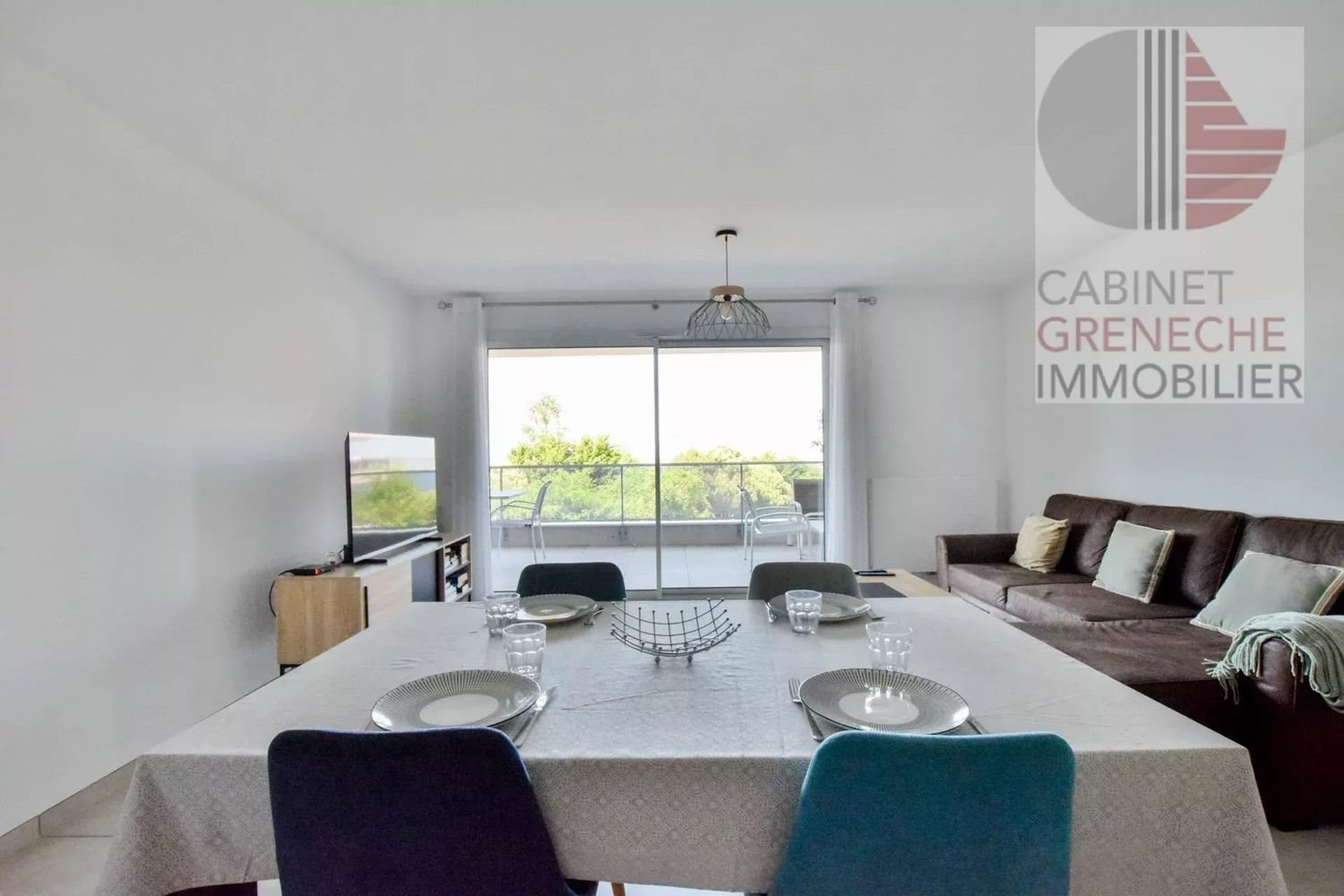 Appartement à louer, 65m², Neuvecelle