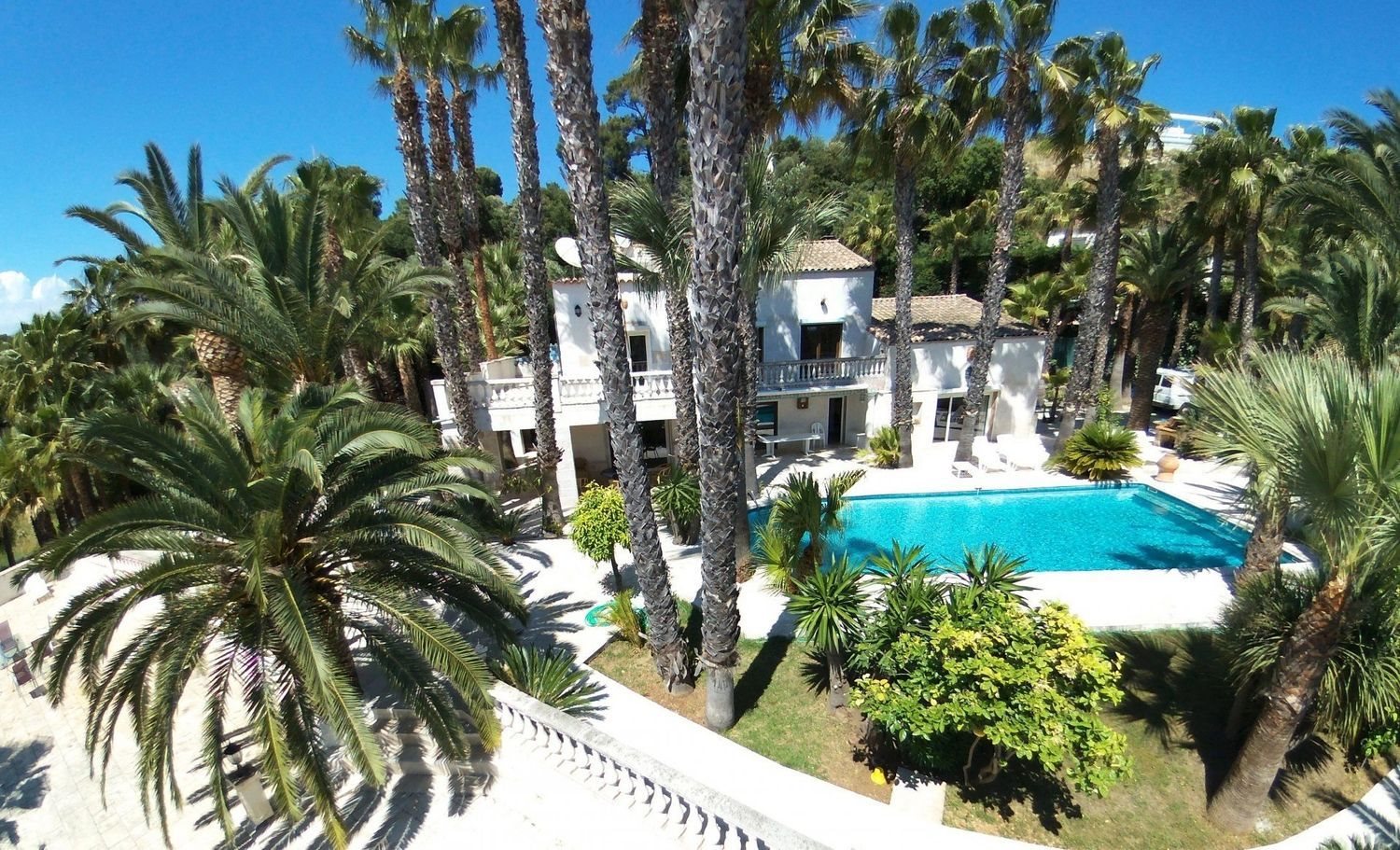Maison à louer, 320m², Biot