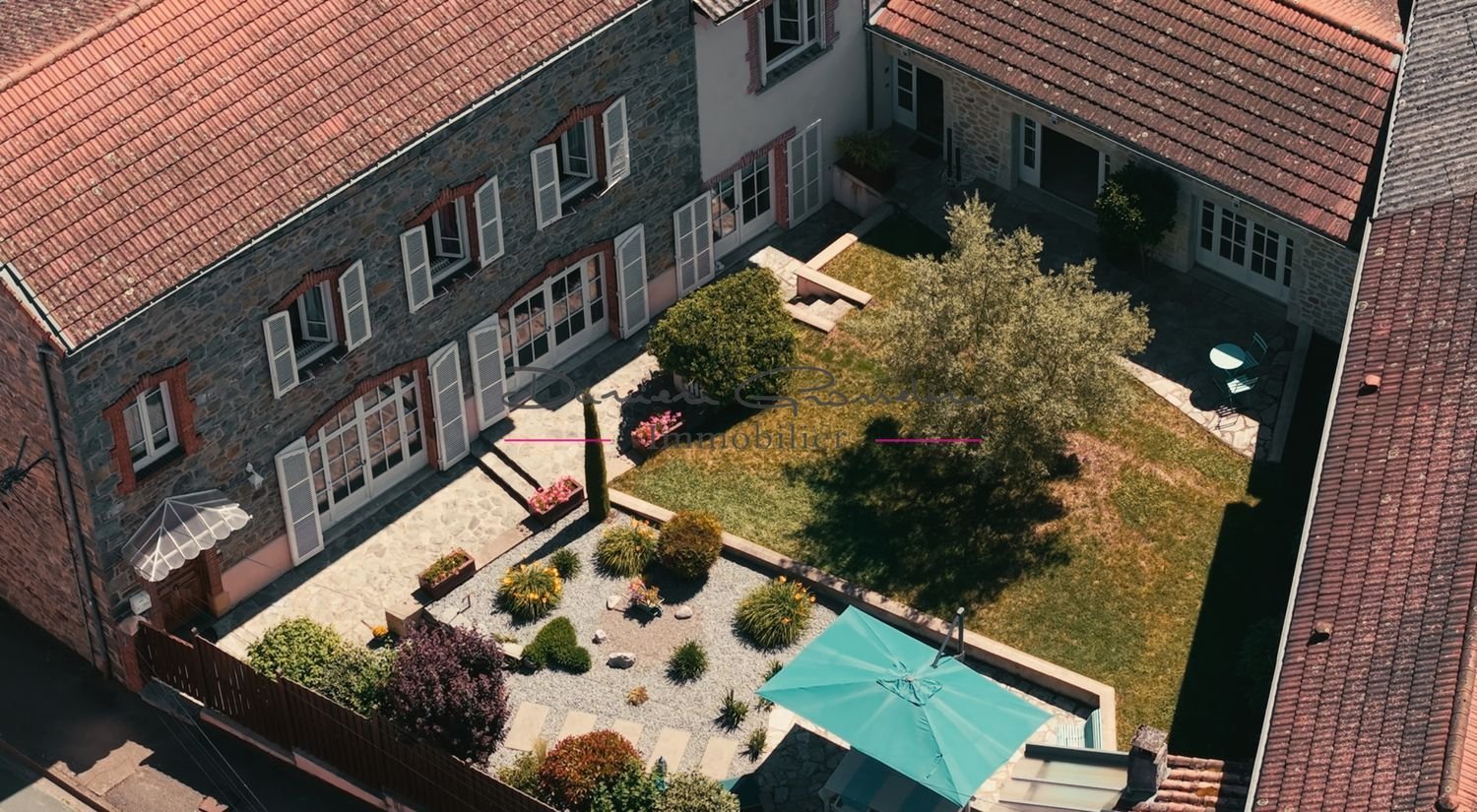 Maison à vendre, 263m², Saint-Jean-la-Bussière