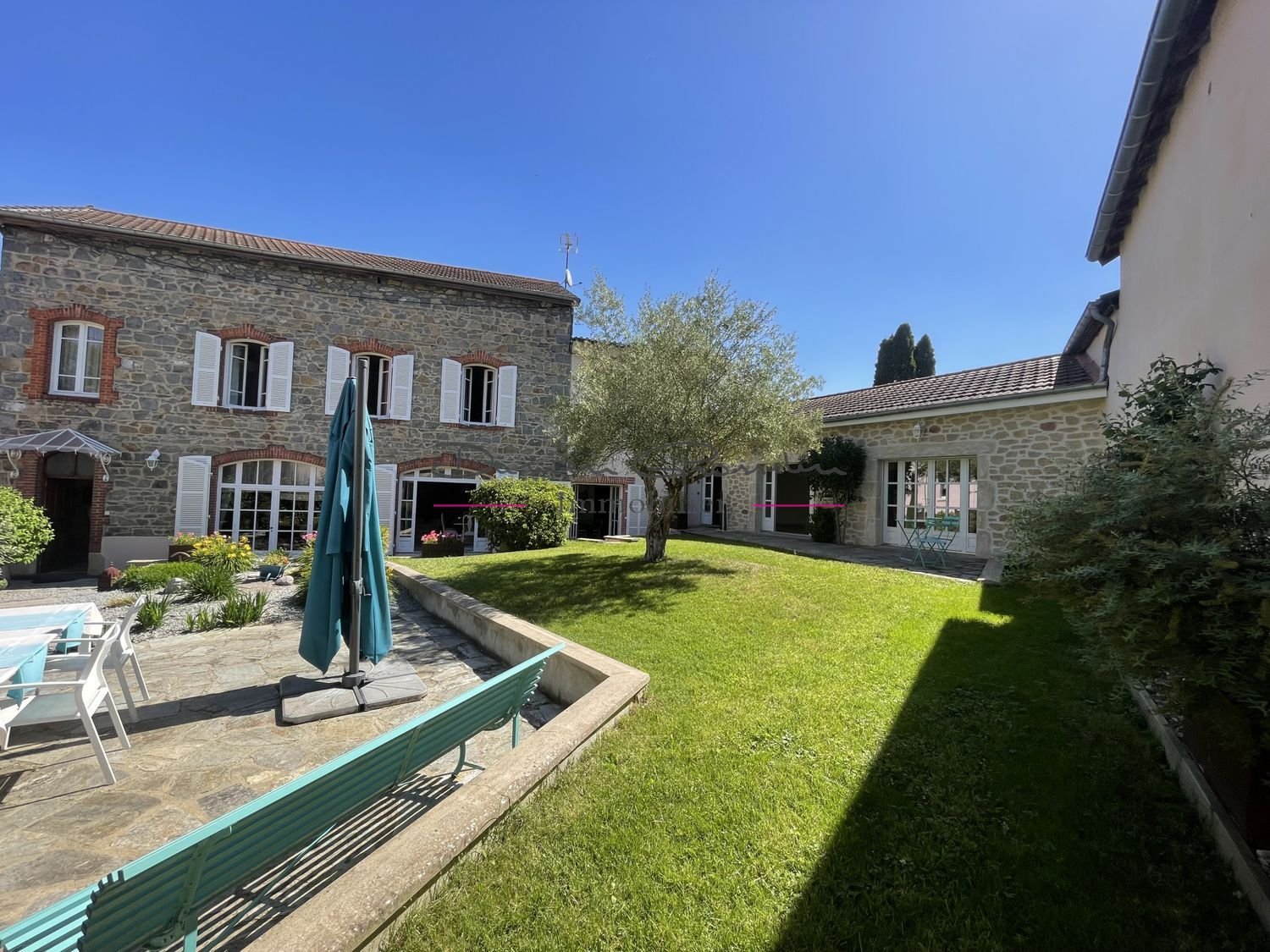 Maison à vendre, 263m², Saint-Jean-la-Bussière