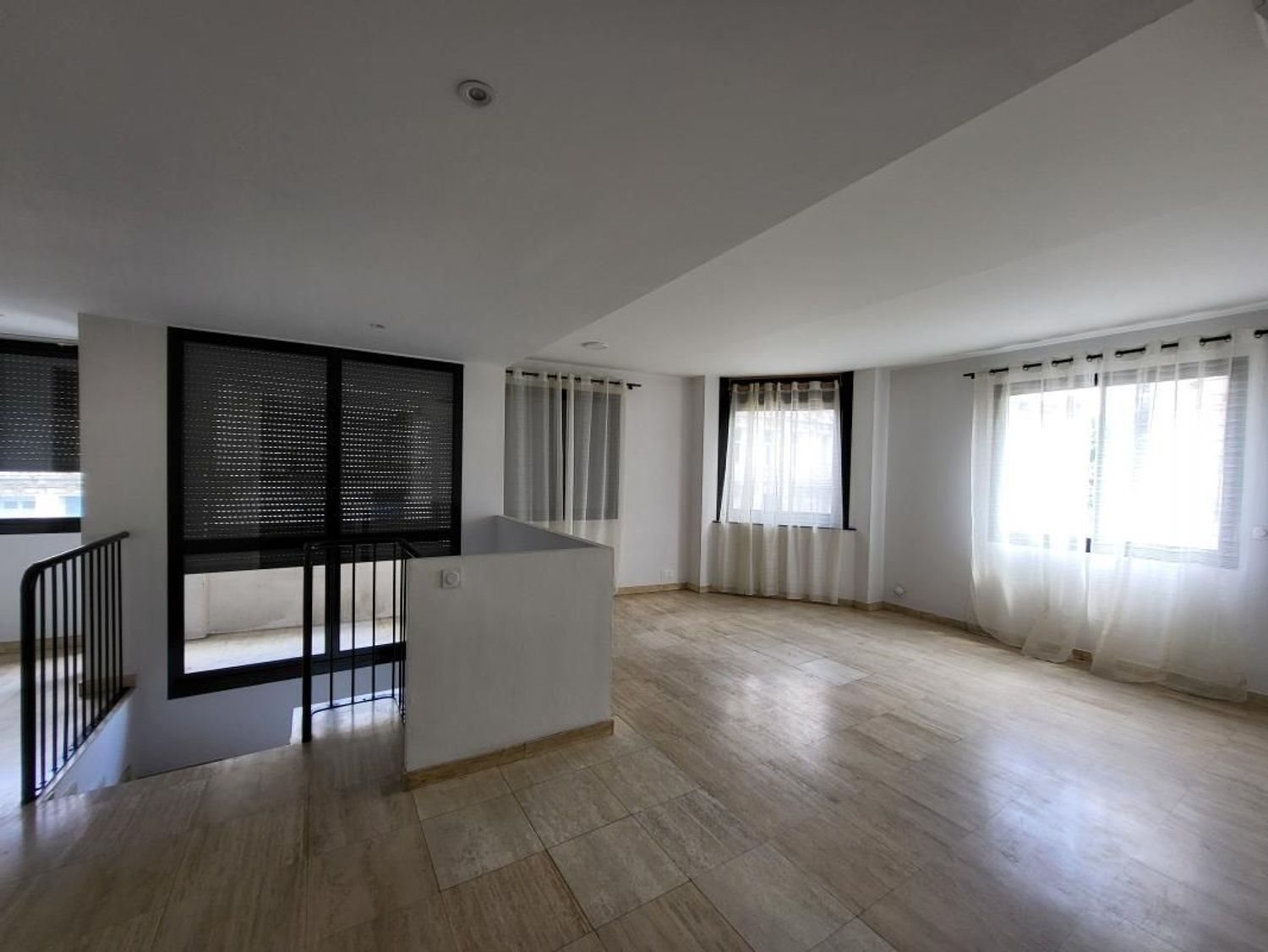 Appartement à louer, 168m², Agen