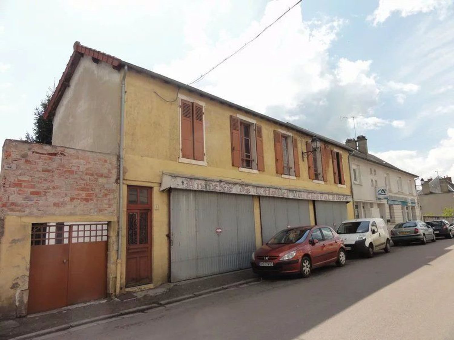 Maison à louer, 370m², Saint-Pierre-le-Moûtier