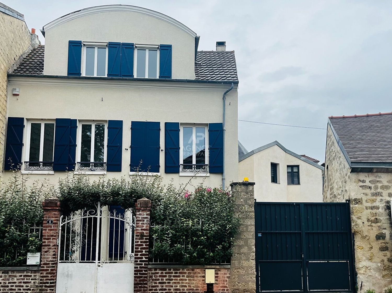 Maison à vendre, 240m², Le Mesnil-le-Roi