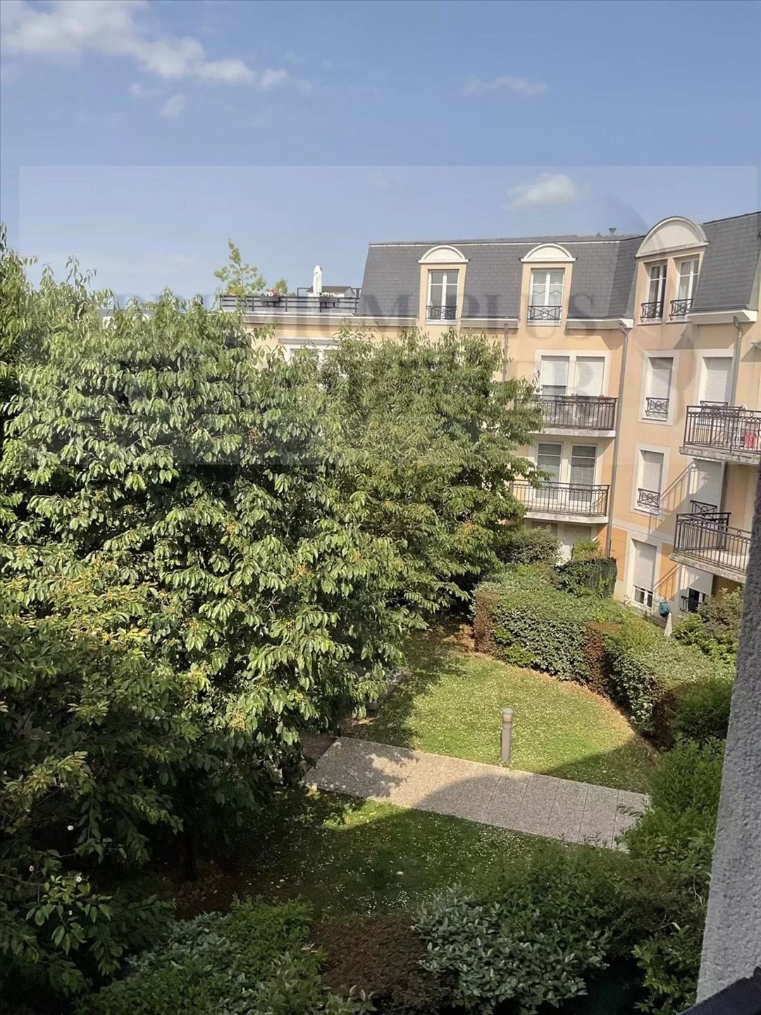 Appartement à louer, 64m², Émerainville