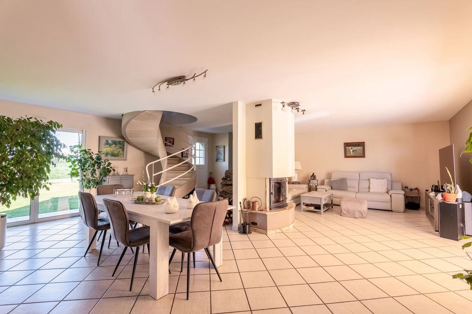 Maison à vendre, 159m², Espinasse-Vozelle