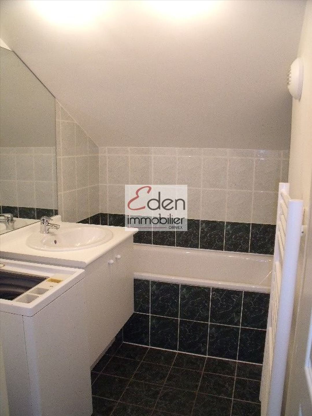 Appartement à louer, 65m², Gex