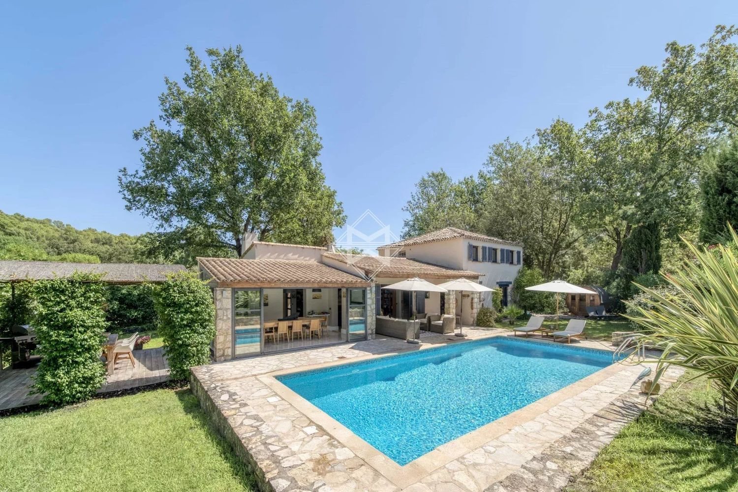 Maison à louer, 160m², Mougins