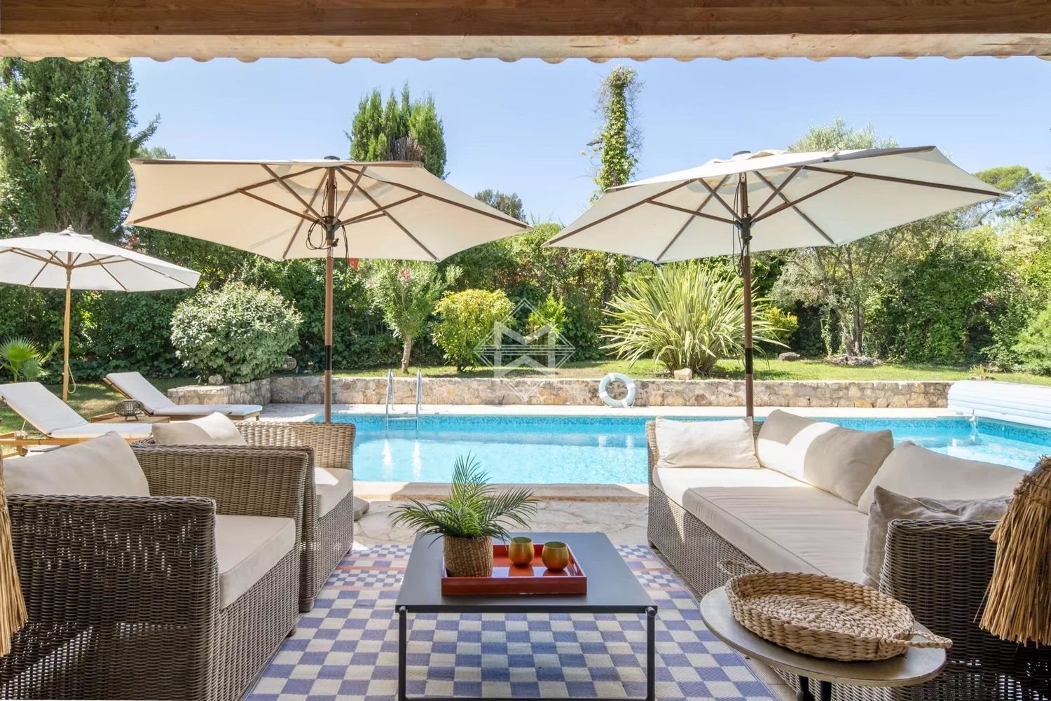 Maison à louer, 160m², Mougins