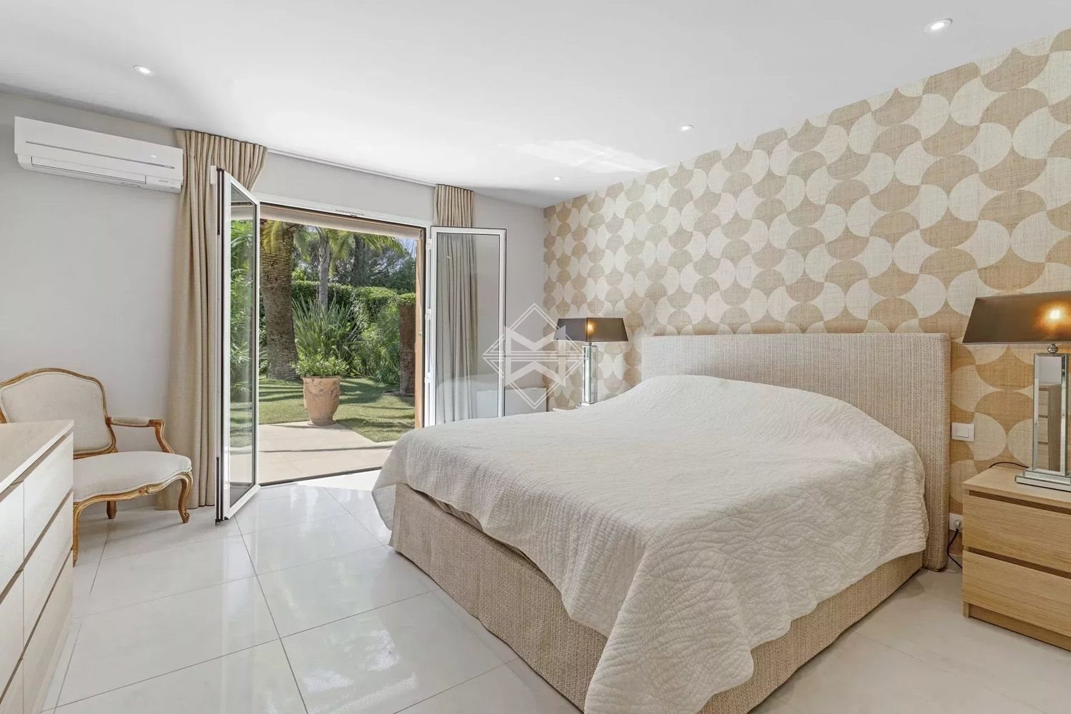 Maison à louer, 170m², Gassin