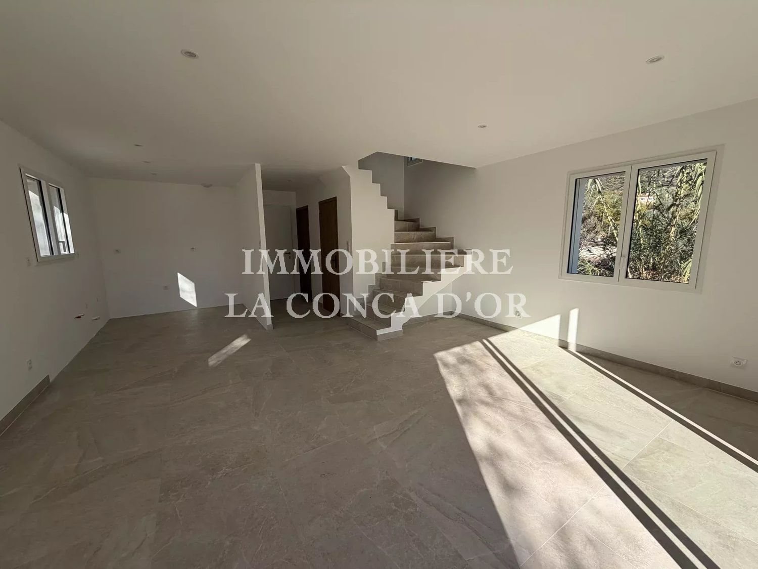Maison à vendre, 111m², Tourrette-Levens