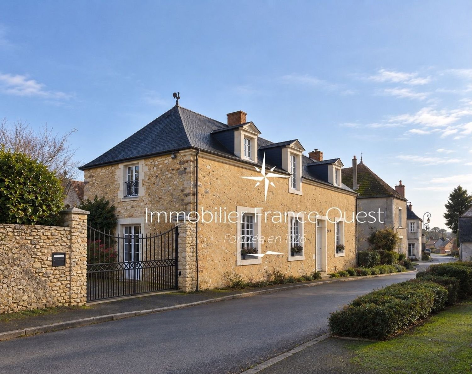 Maison à vendre, 163m², Brûlon