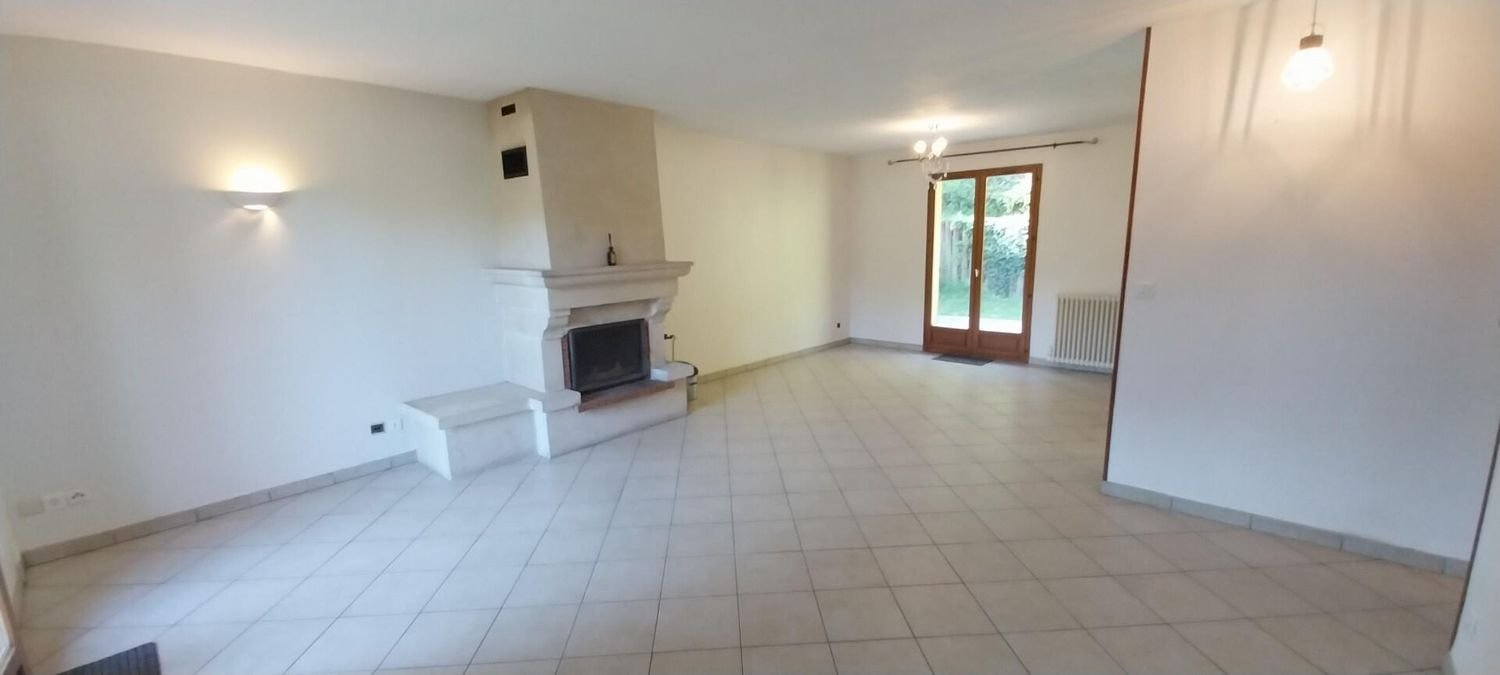 Maison à vendre, 120m², Emancé