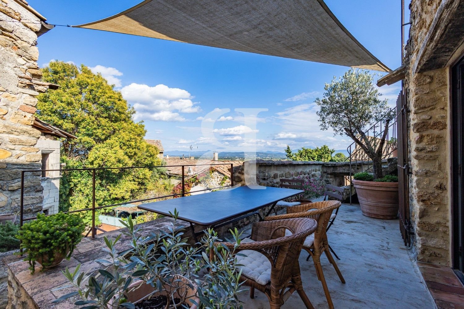 Maison à vendre, 326m², Rochegude